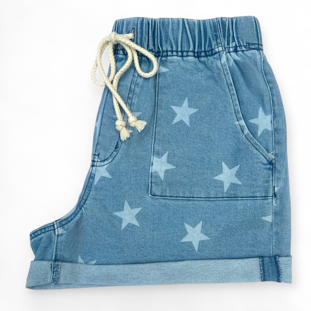 No Boundaries Star Utility 2.75” Inseam Denim Shorts | Women’s M | Juniors L